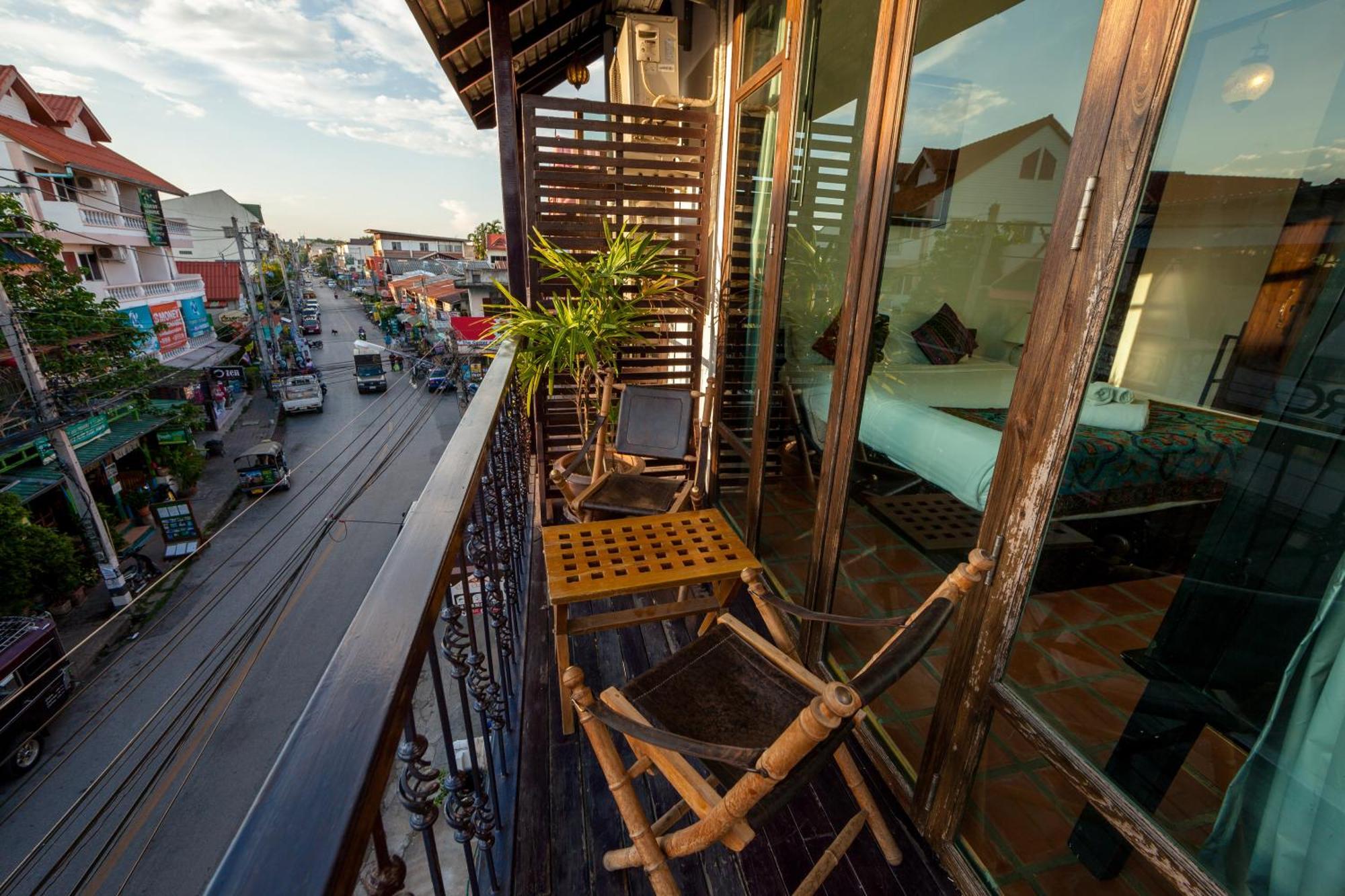 Hotel The Travellers Arms Chiang Mai Esterno foto