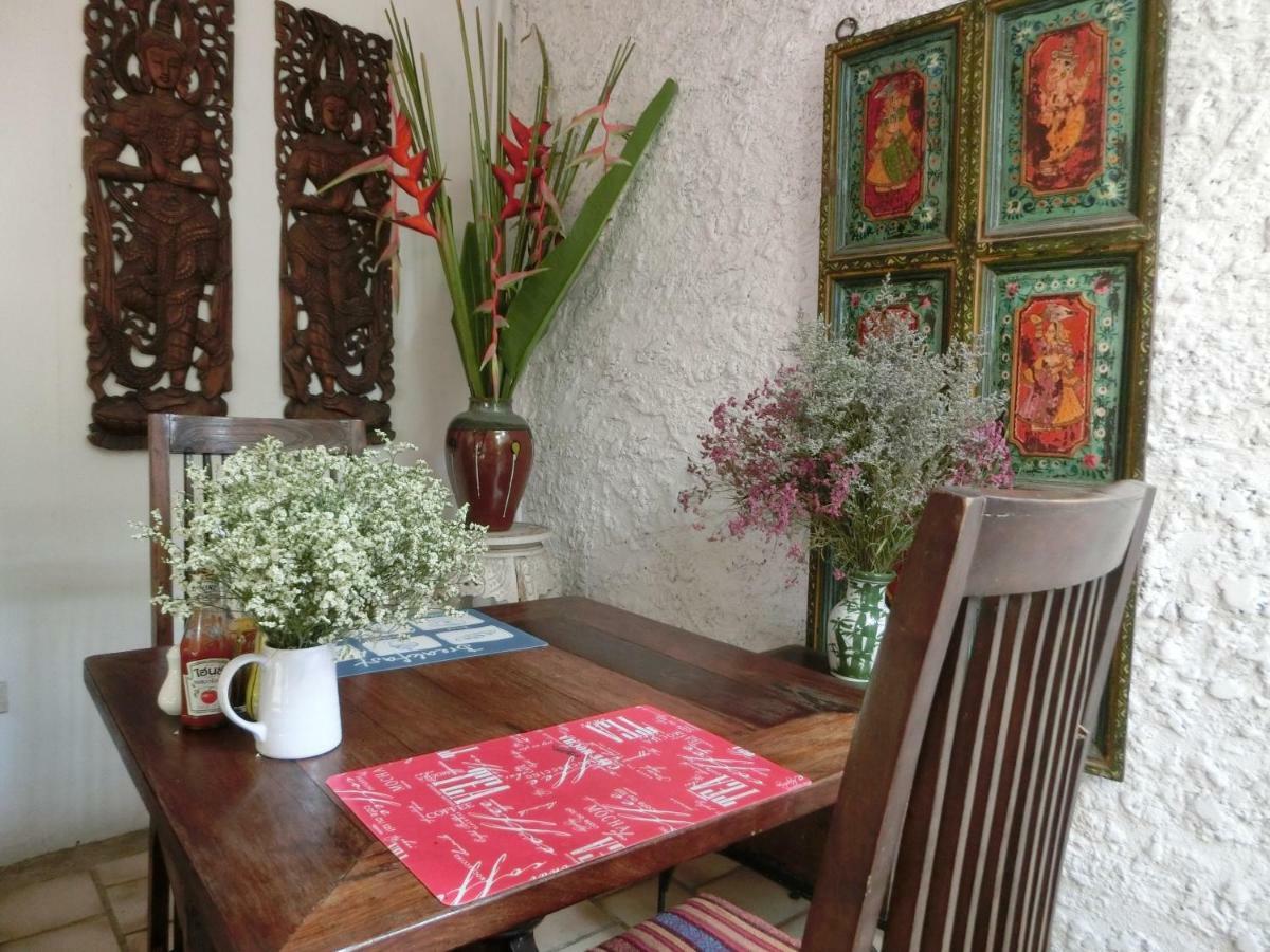 Hotel The Travellers Arms Chiang Mai Esterno foto